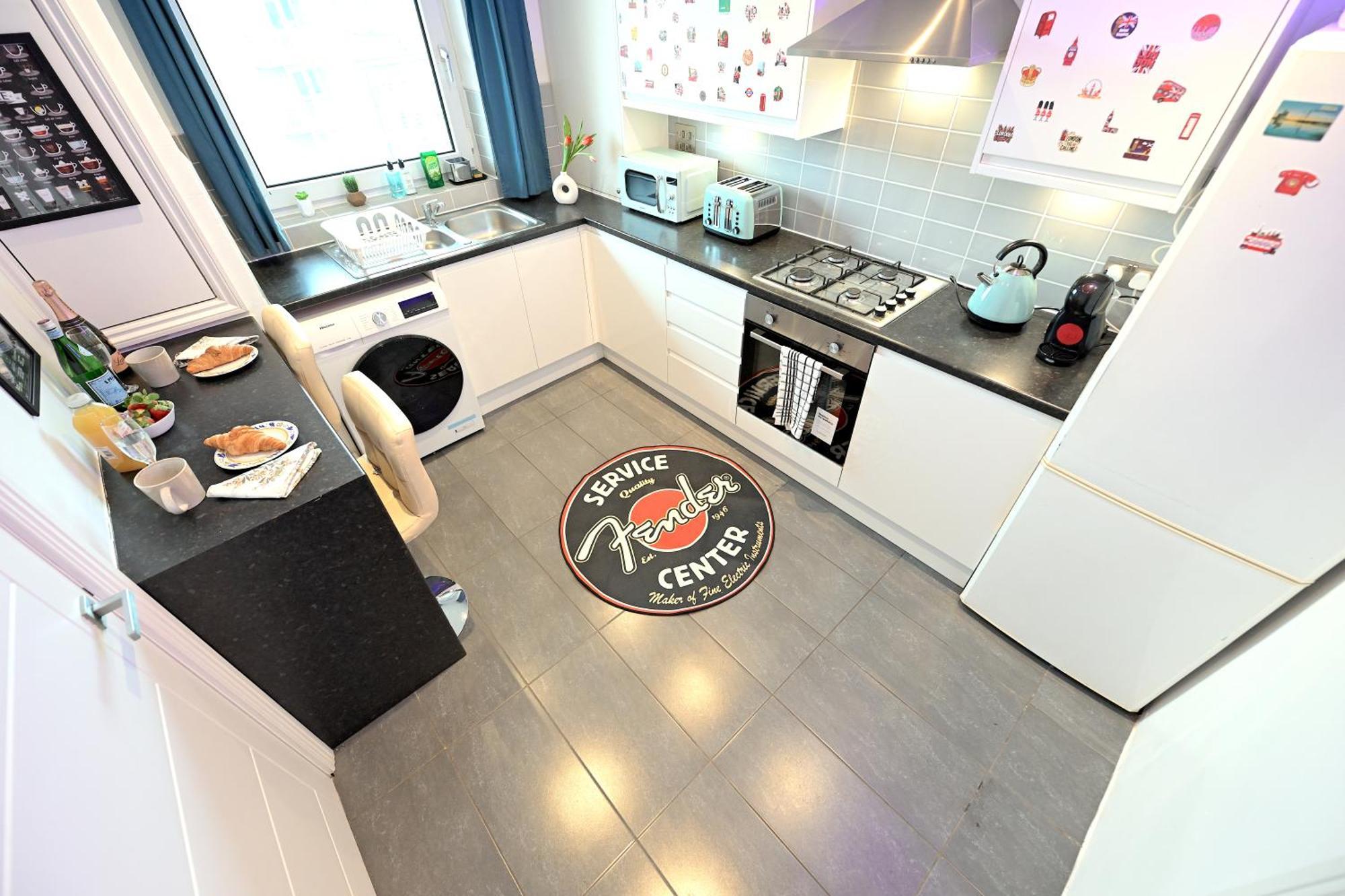 Superb 4 Bedroom Flat In The Heart Of Camden Town London Bagian luar foto