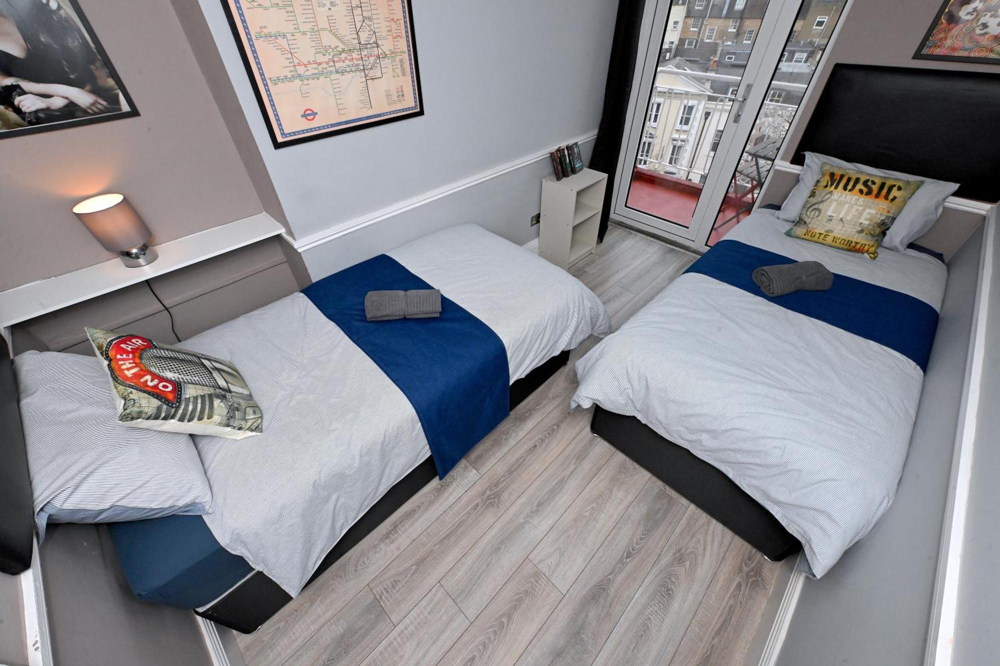 Superb 4 Bedroom Flat In The Heart Of Camden Town London Bagian luar foto